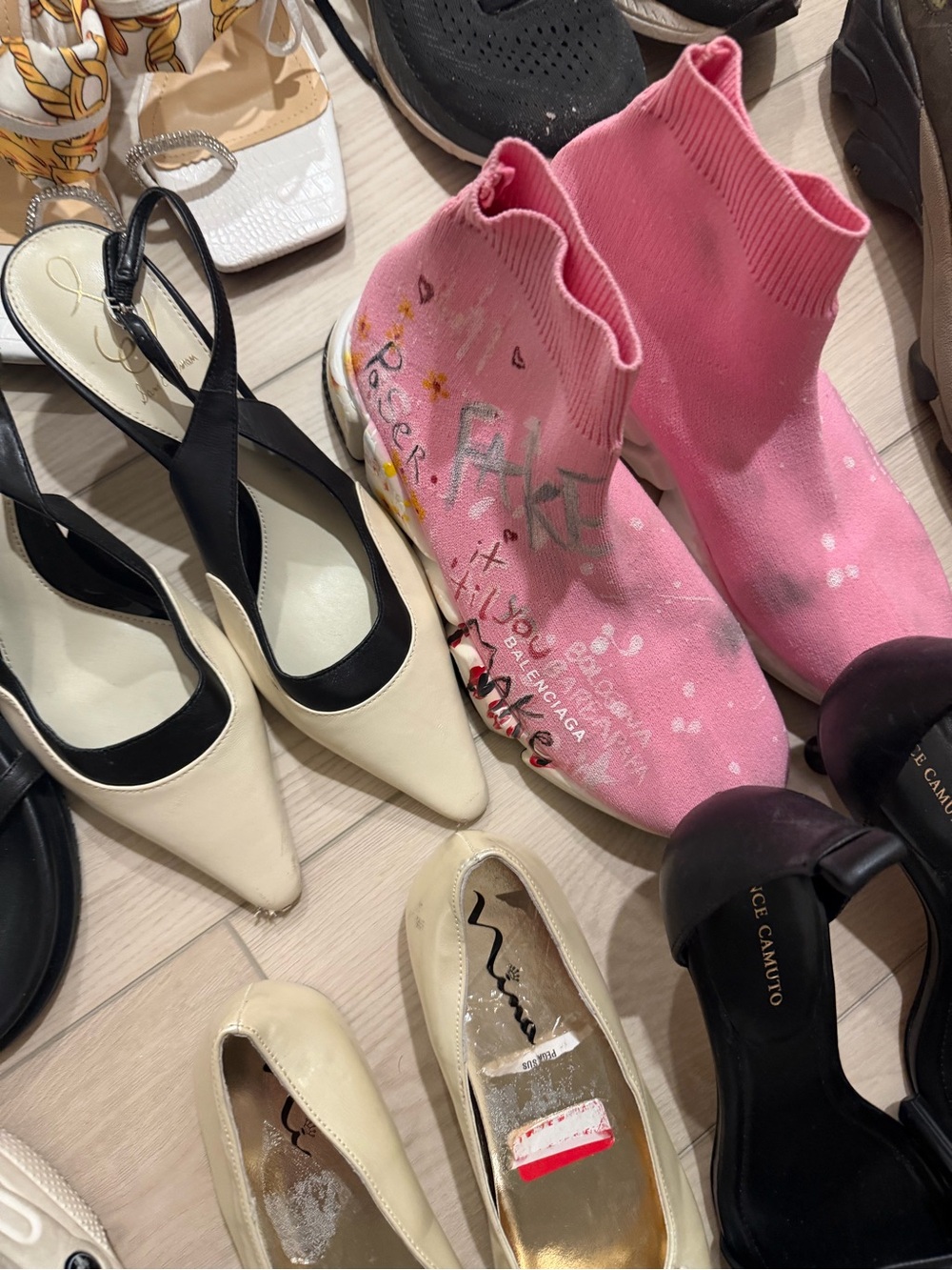 FLAWED 45 pairs Nordstrom shoe pallet! - Picture 8 of 16